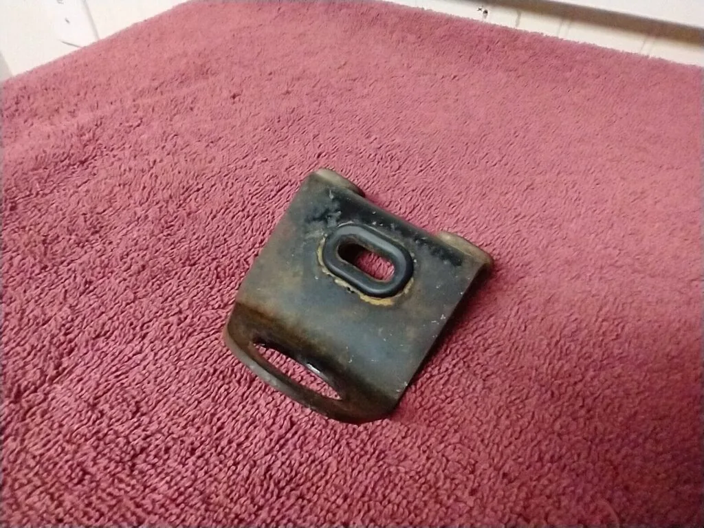 Honda SL125 Ignition Switch Bracket — photo 2