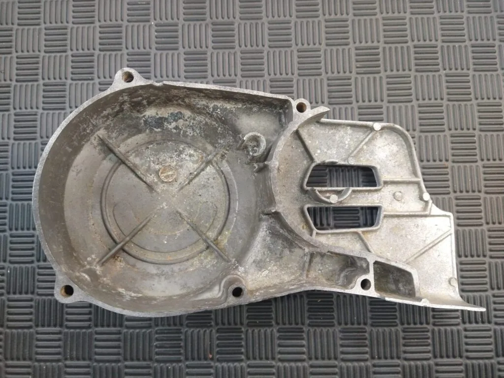 Honda XR100 Stator Cover — photo 2
