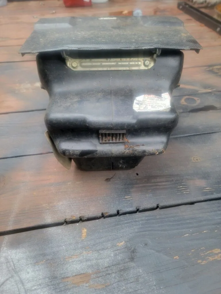 honda big red 200 toolbox — photo 3