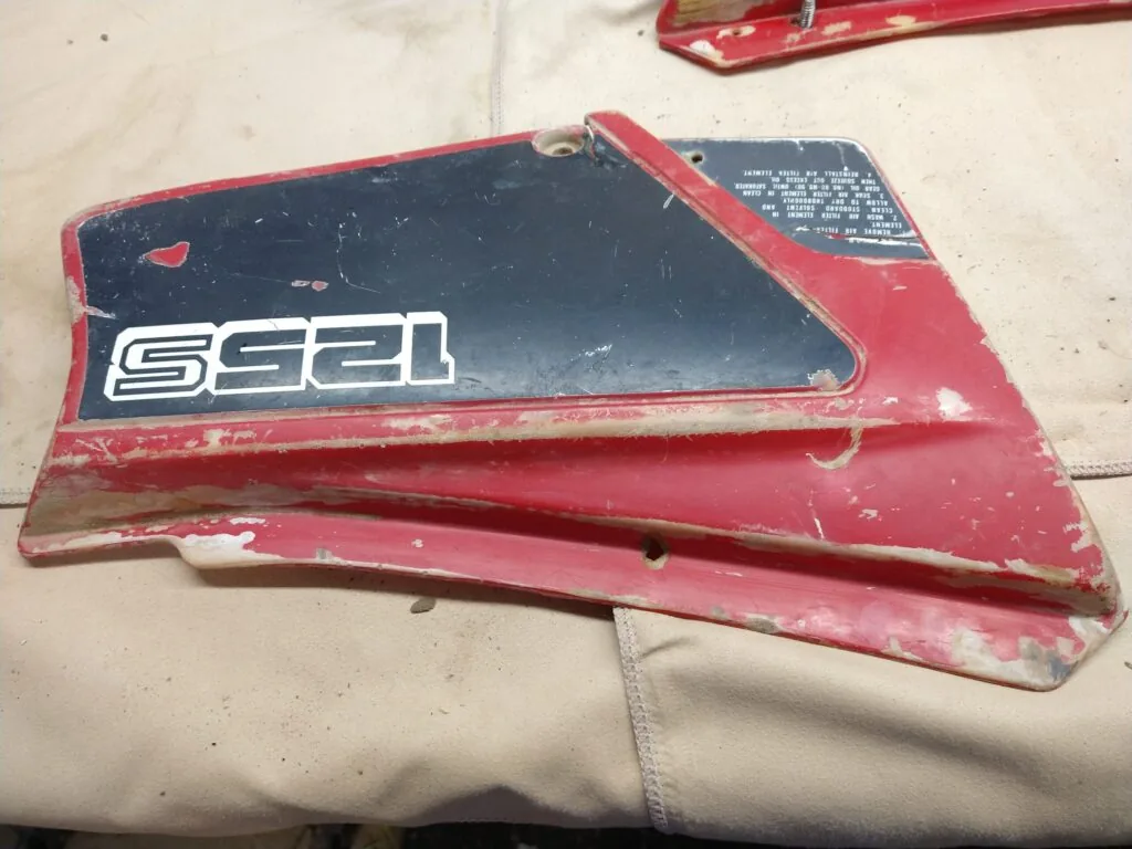 Honda XL125S Side Covers